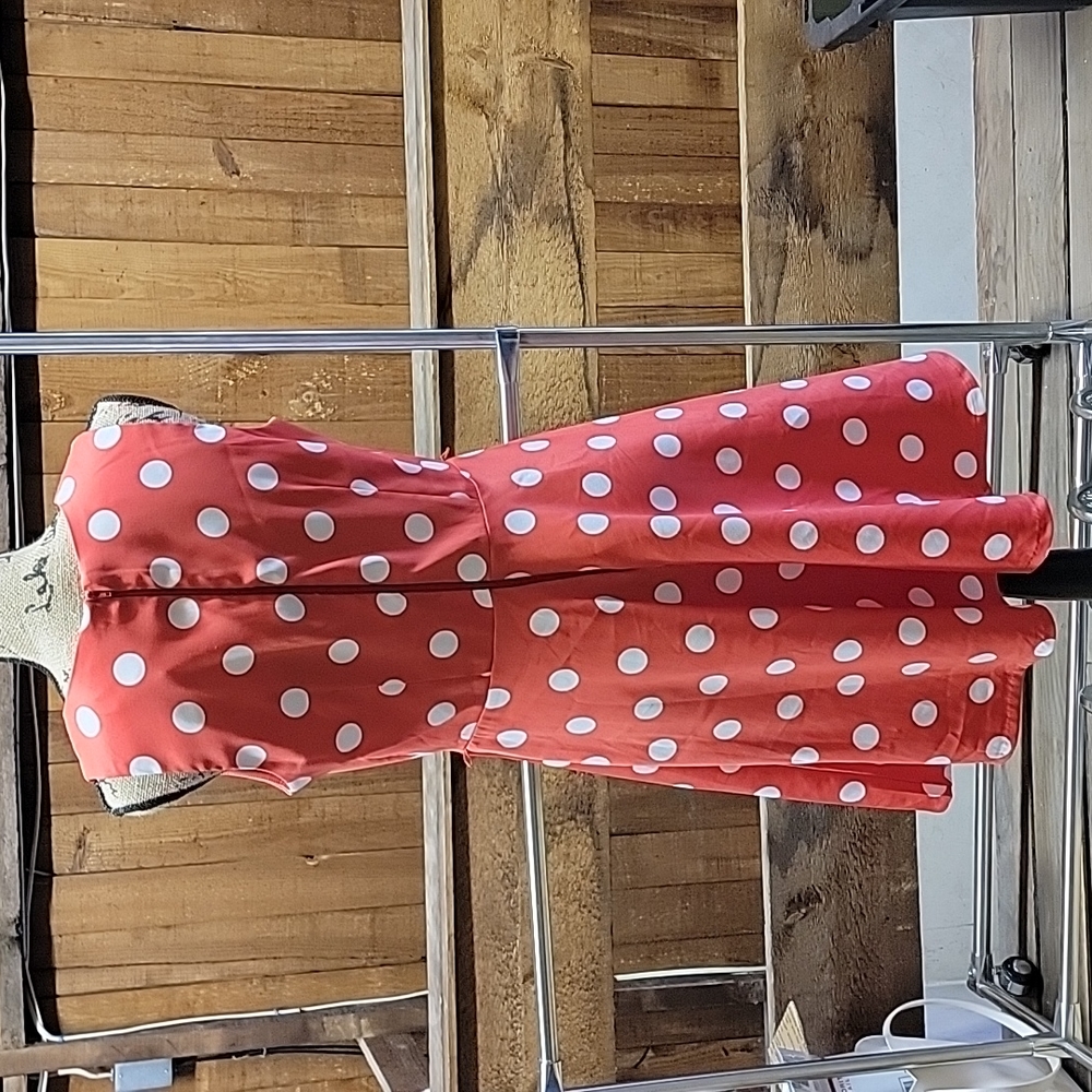 Dress - Picture 2 of 4